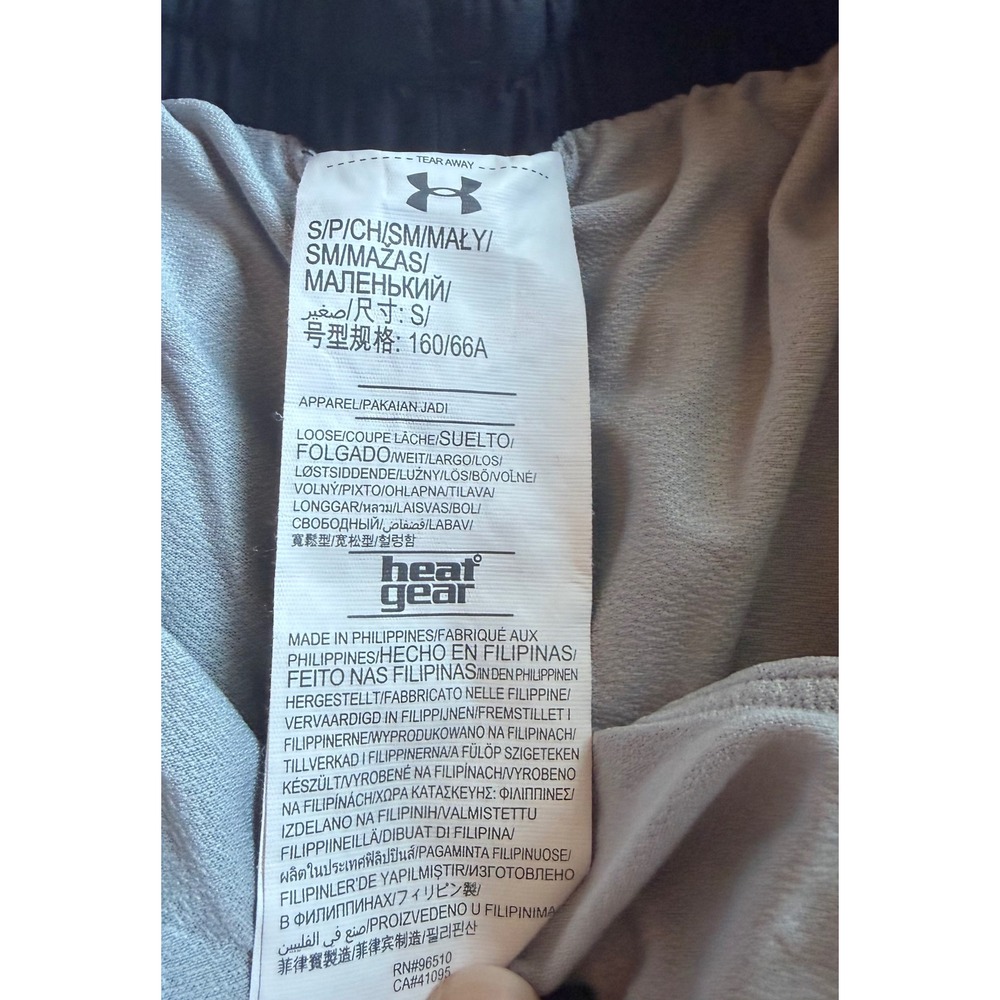 Under Armour HeatGear Black Running Shorts Women Small Loose Fit Athletic Gym - Picture 5 of 7